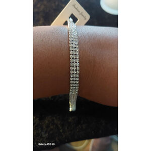 Thin Elegant Rhinestone Bracelet size 7 inch